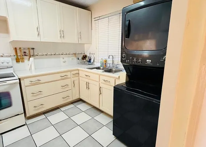Lagoon Escape Your Tropical Getaway Appartement Montego Bay