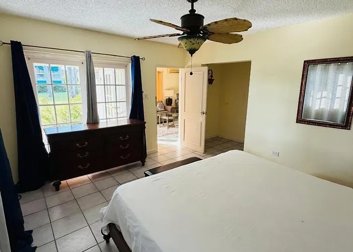 Lagoon Escape Your Tropical Getaway * Montego Bay